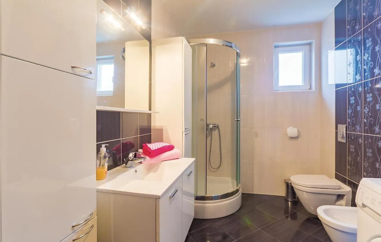 Nice Apartment In Medulin With Wifi